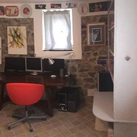 La Nel Borgo * 福斯迪诺沃